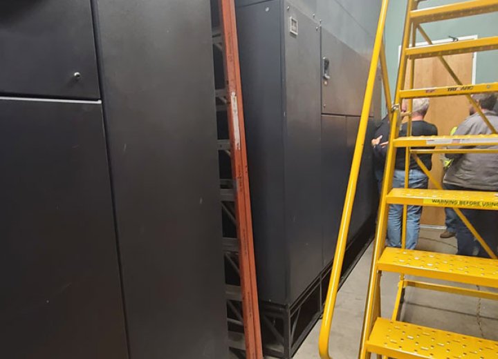 DCES - Bitcoin Farm — Bitcoin Datacenter