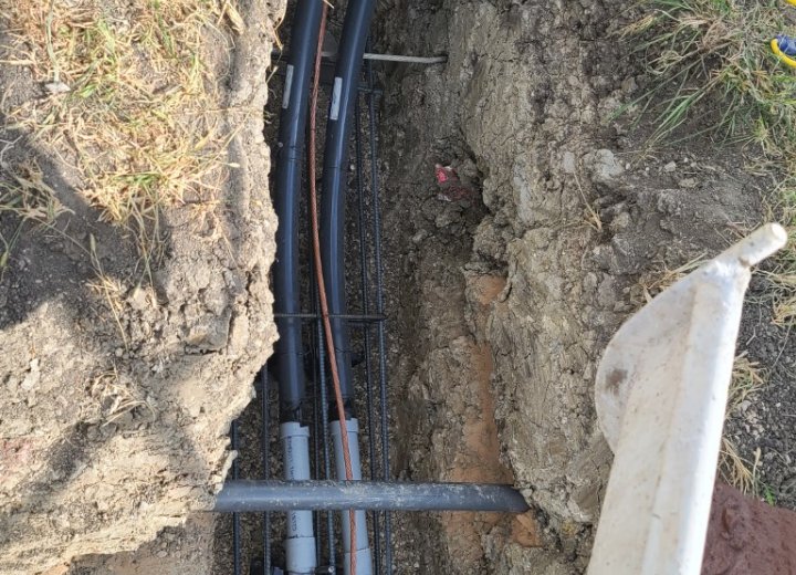 Precast electrical vault and 4,160V medium-voltage duct-bank installation at Wilson Creek Precast electrical vault and 4,160V medium-voltage duct-bank installation at Wilson Creek